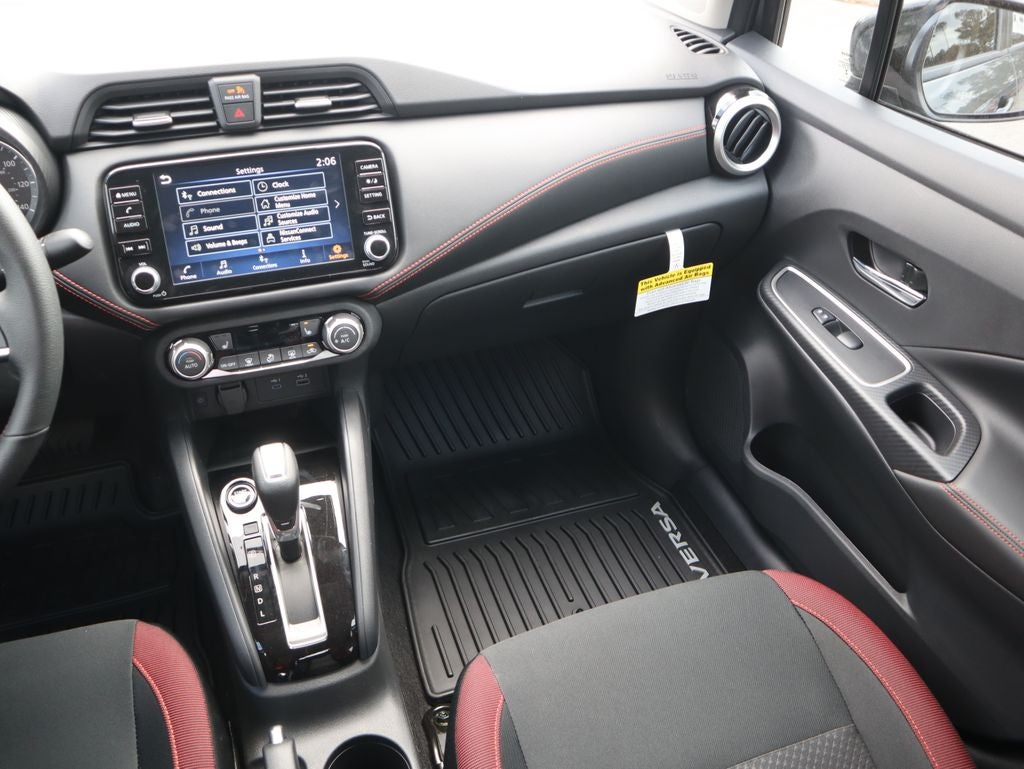 2025 Nissan Versa 1.6 SR