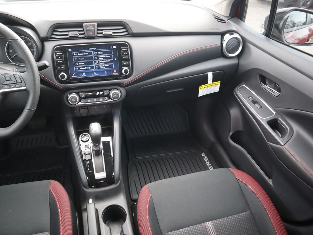 2025 Nissan Versa 1.6 SR