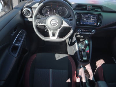 2025 Nissan Versa 1.6 SR