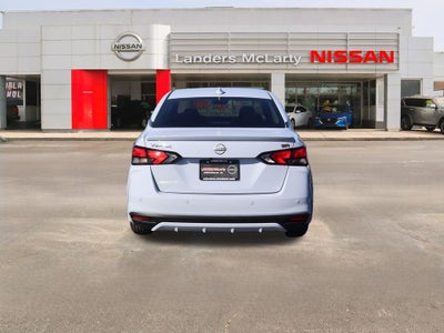 2025 Nissan Versa 1.6 SR
