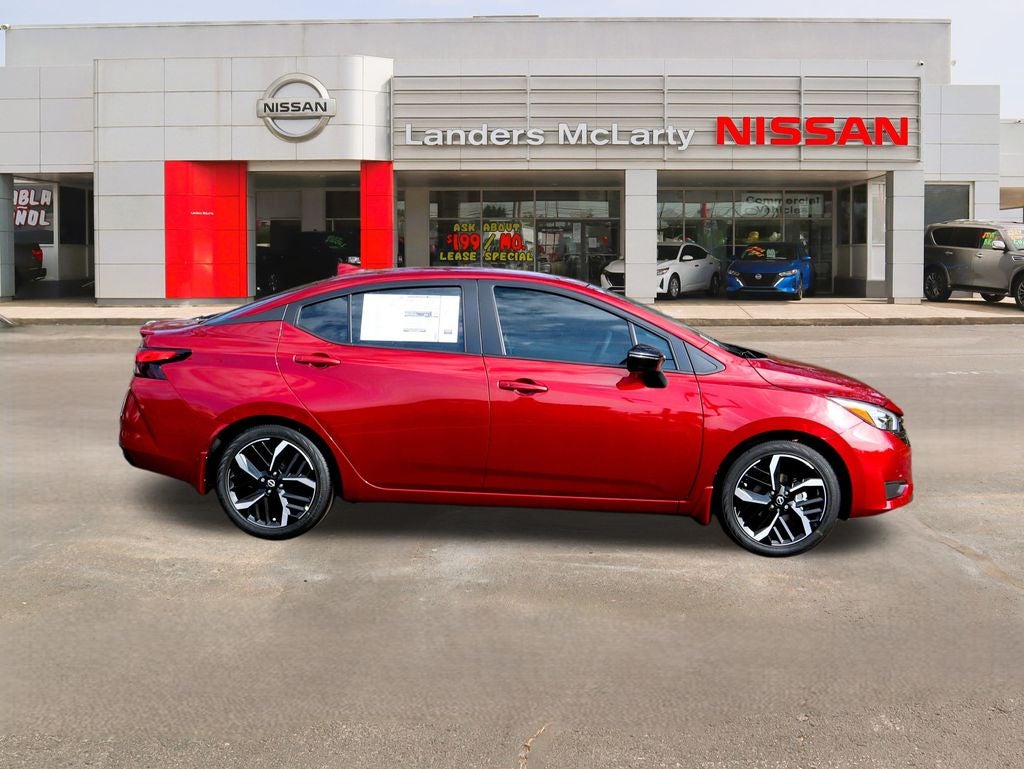 2025 Nissan Versa 1.6 SR