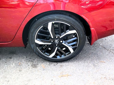 2025 Nissan Versa 1.6 SR