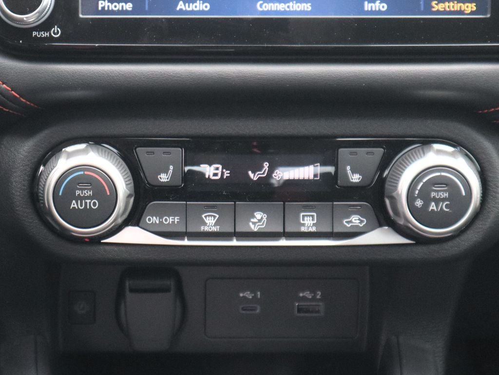 2025 Nissan Versa 1.6 SR