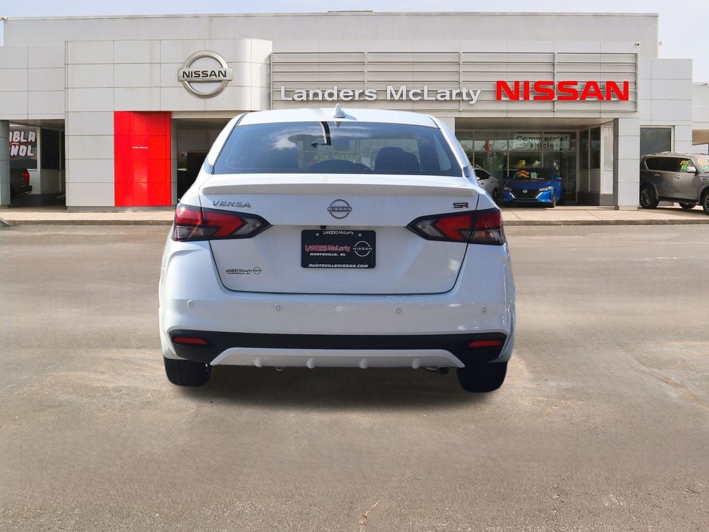 2025 Nissan Versa 1.6 SR