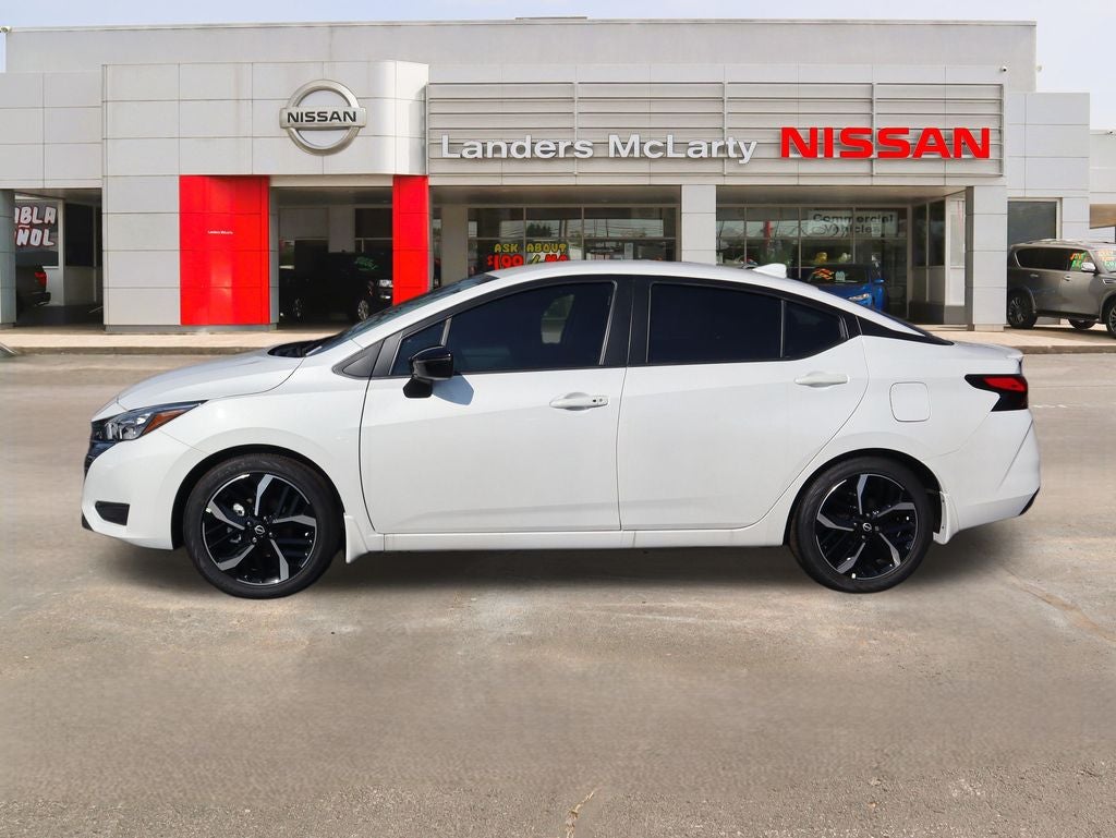 2025 Nissan Versa 1.6 SR