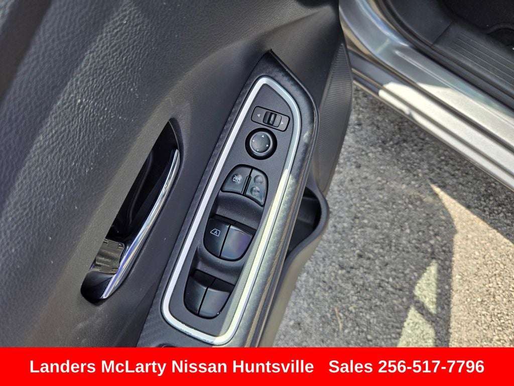 2021 Nissan Versa 1.6 SR