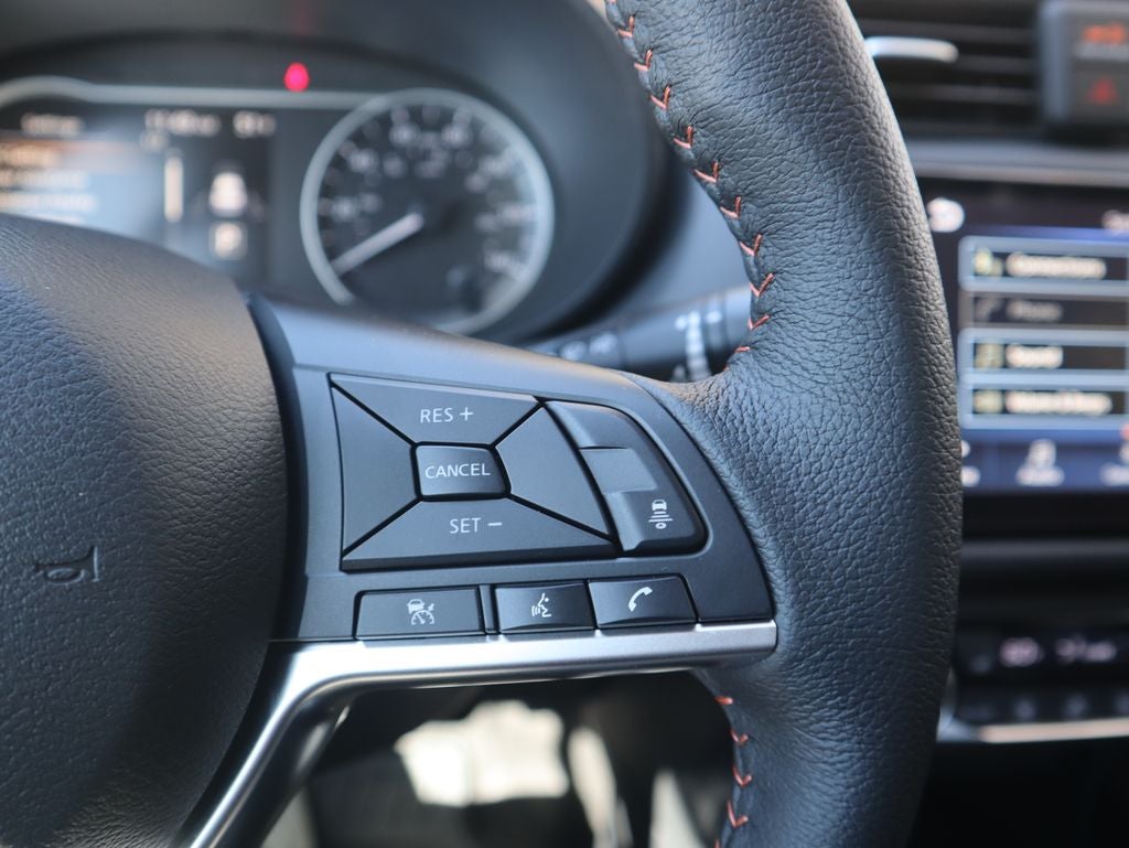 2025 Nissan Versa 1.6 SR