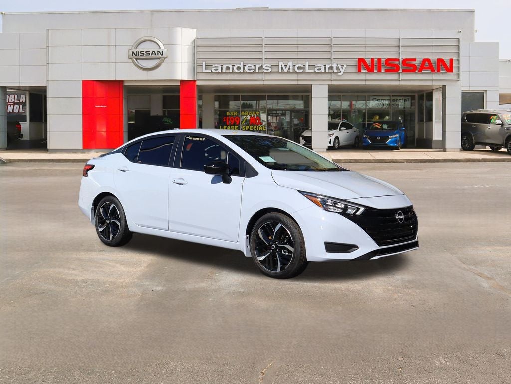 2025 Nissan Versa 1.6 SR