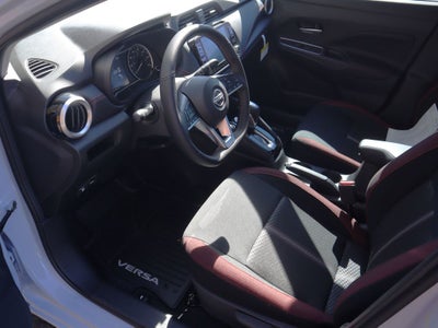 2025 Nissan Versa 1.6 SR