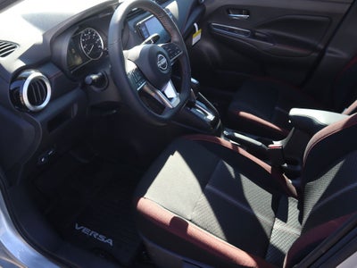 2025 Nissan Versa 1.6 SR