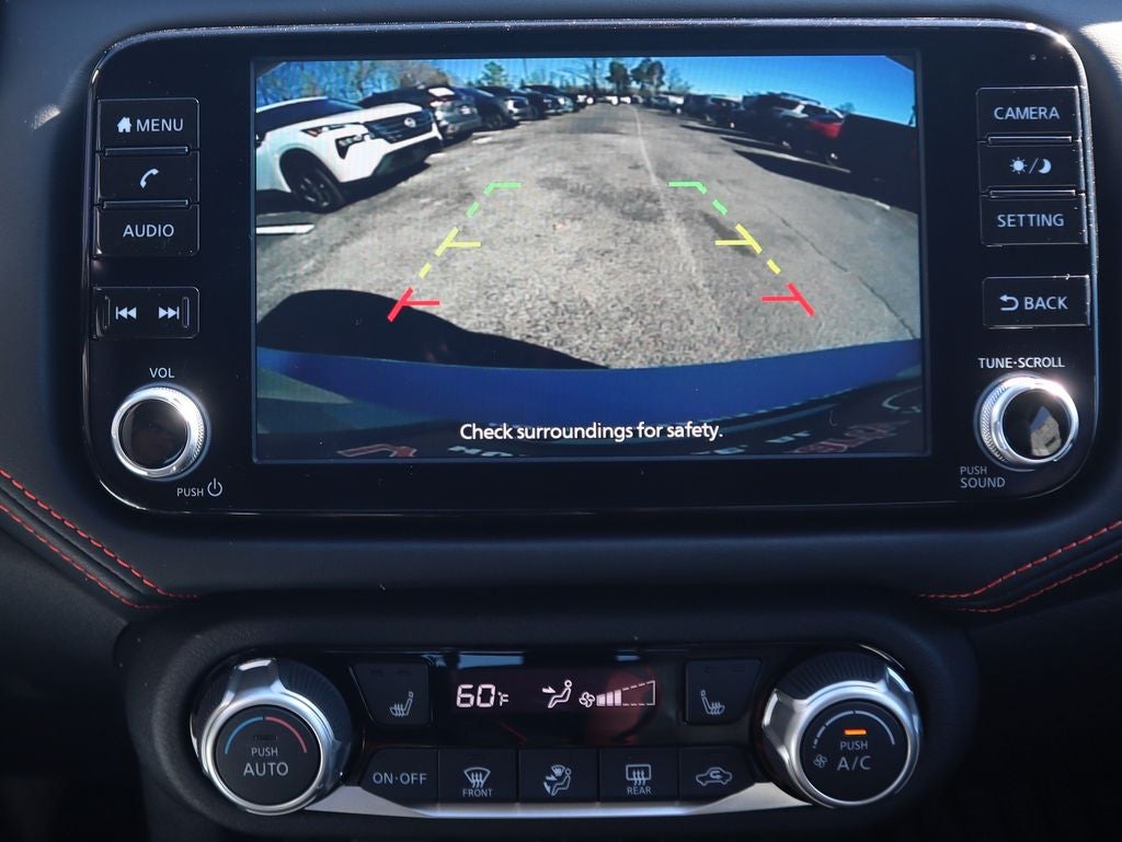 2025 Nissan Versa 1.6 SR