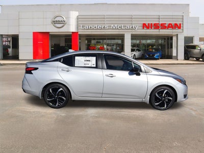 2025 Nissan Versa 1.6 SR