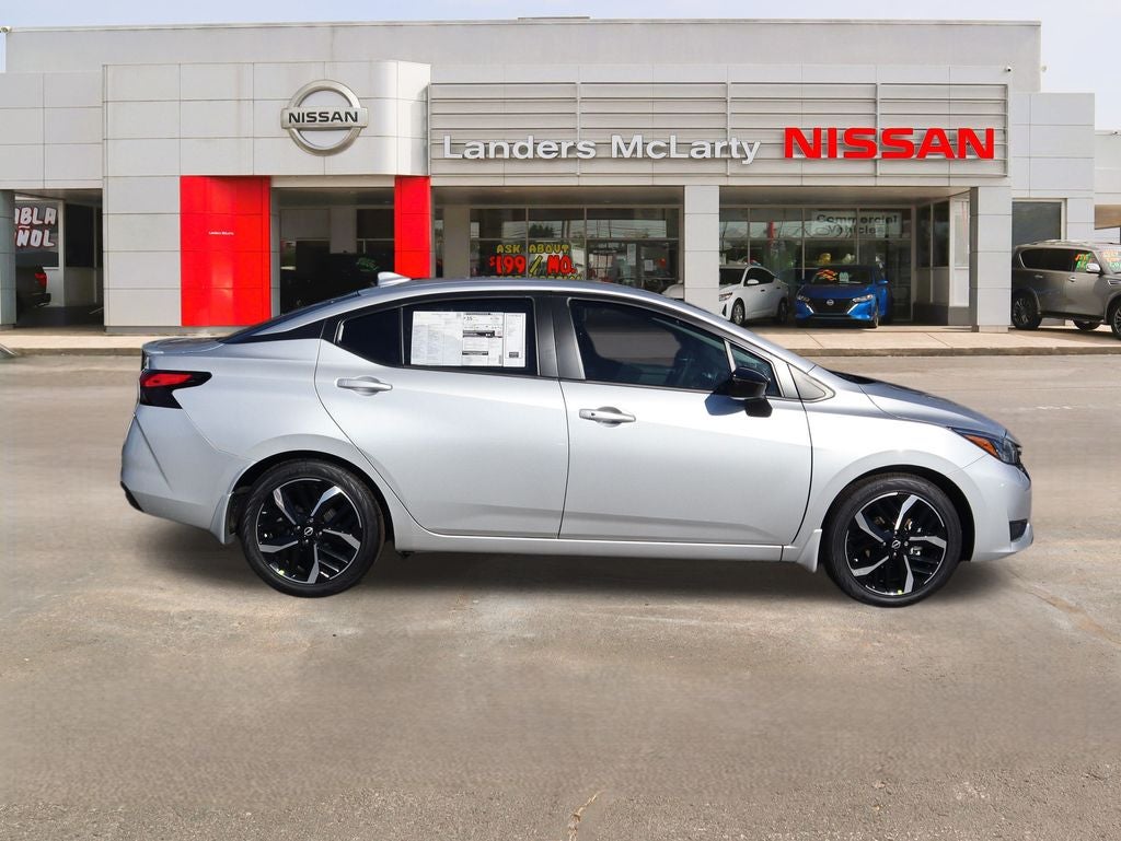 2025 Nissan Versa 1.6 SR