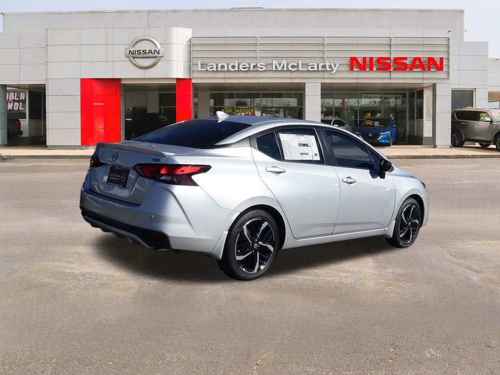 2025 Nissan Versa 1.6 SR