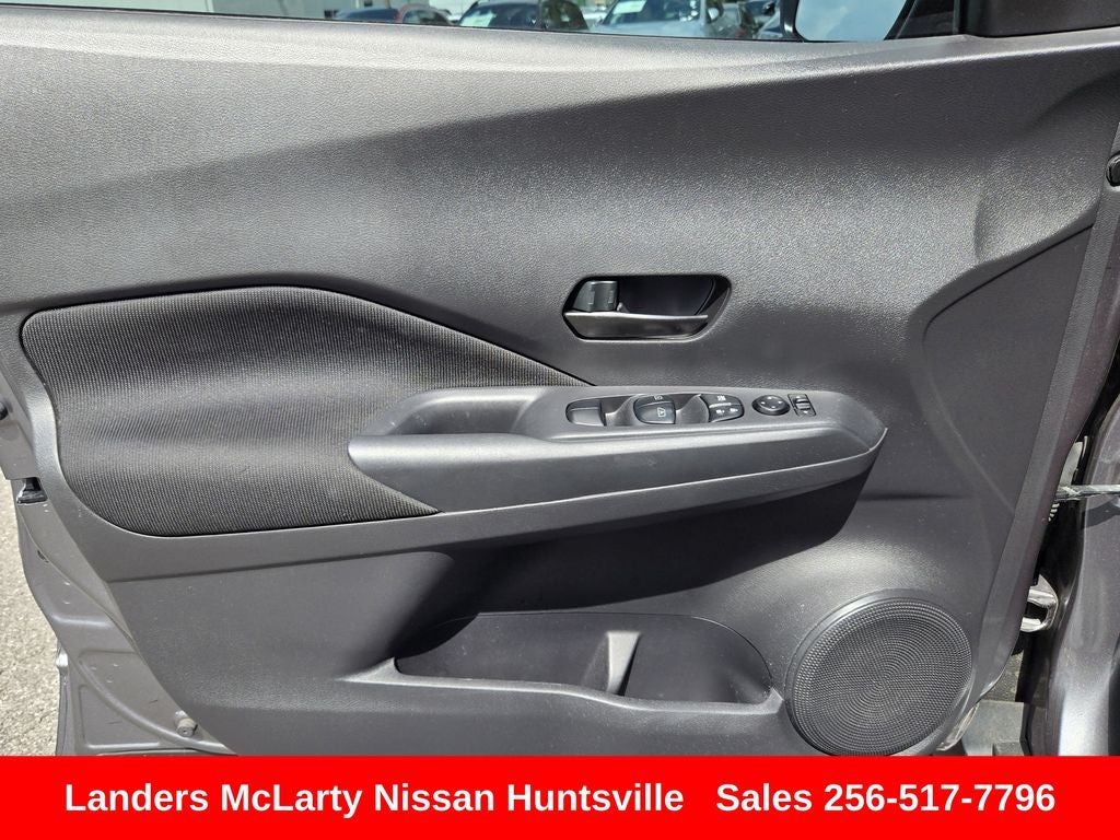 2023 Nissan Kicks S