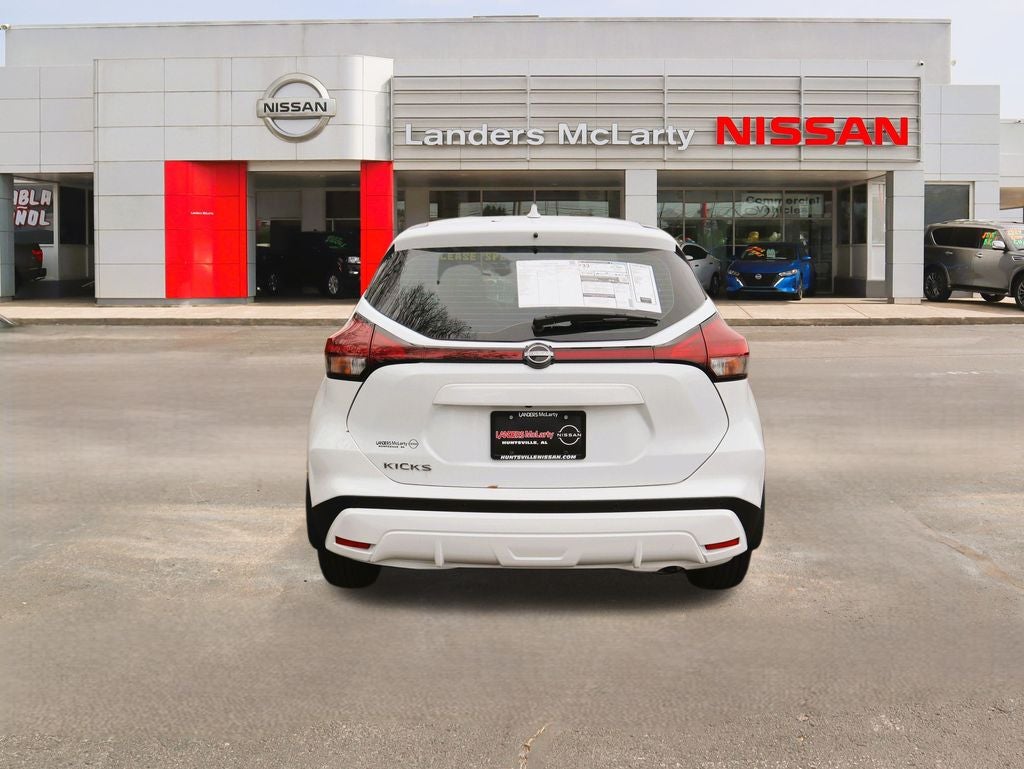 2025 Nissan Kicks Play S