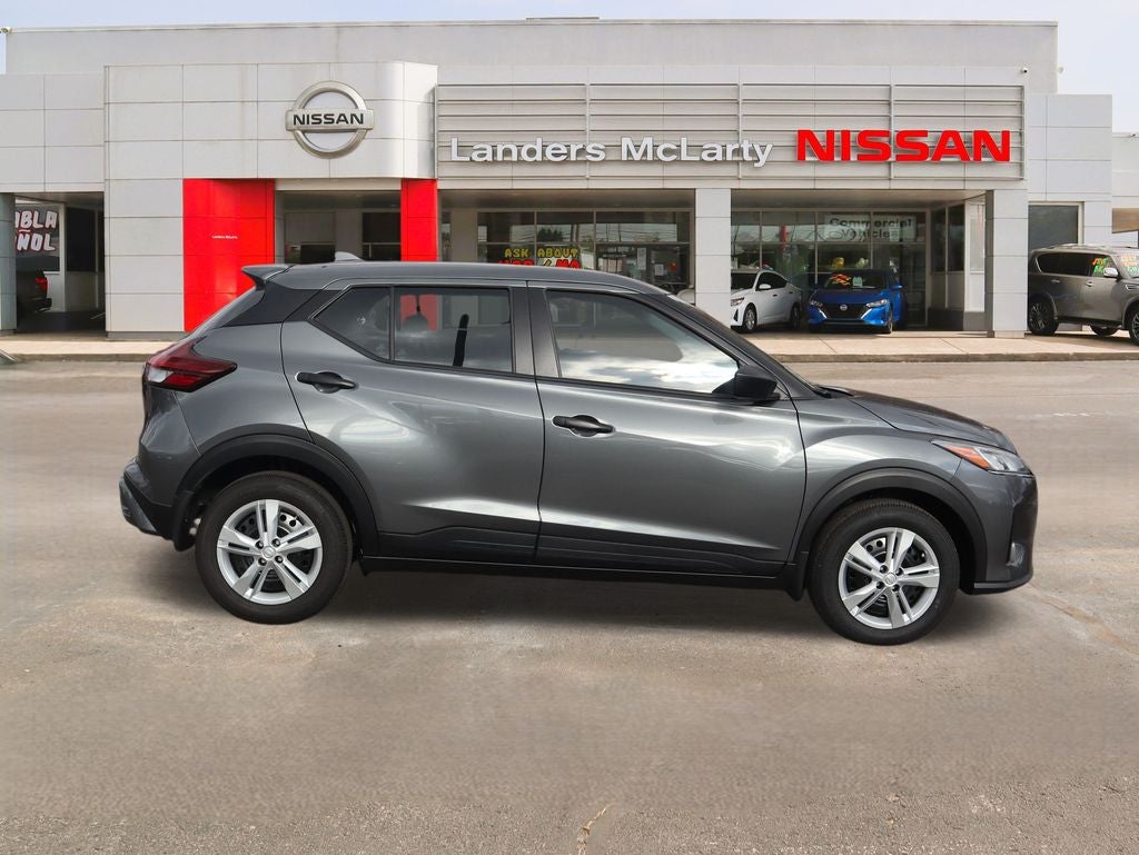 2025 Nissan Kicks Play S