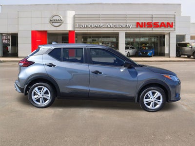 2025 Nissan Kicks Play S