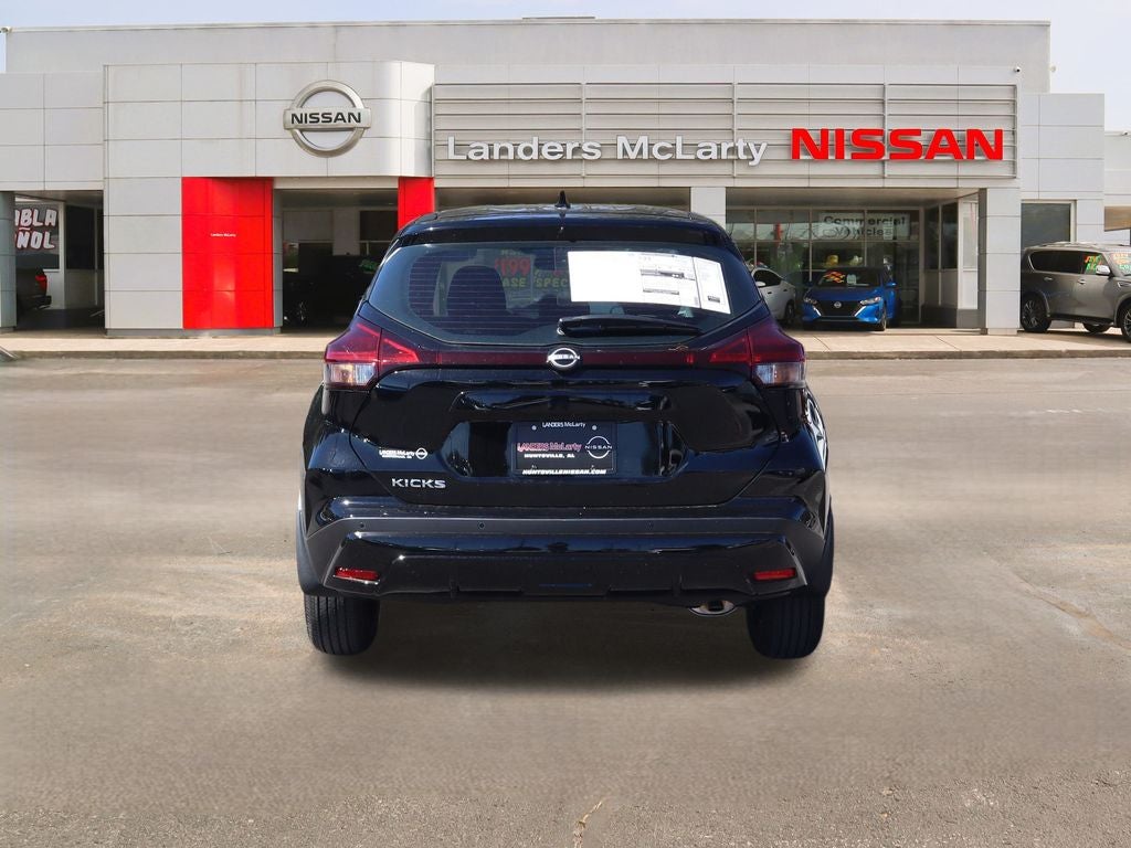 2025 Nissan Kicks Play S