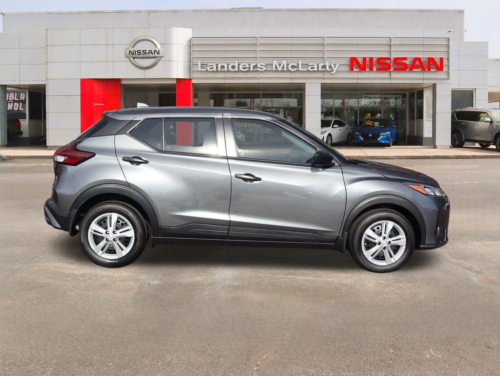2025 Nissan Kicks Play S