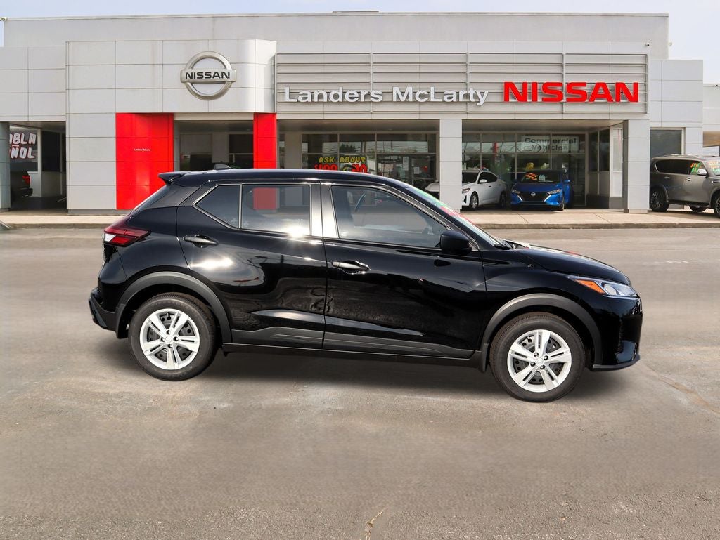 2025 Nissan Kicks Play S