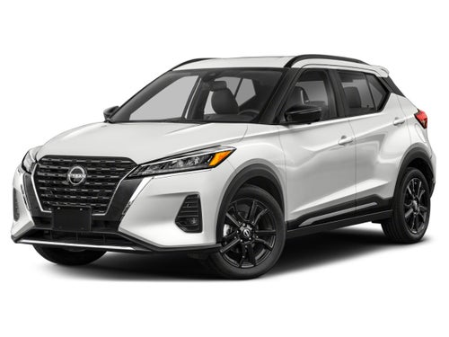 2022 Nissan Kicks SR