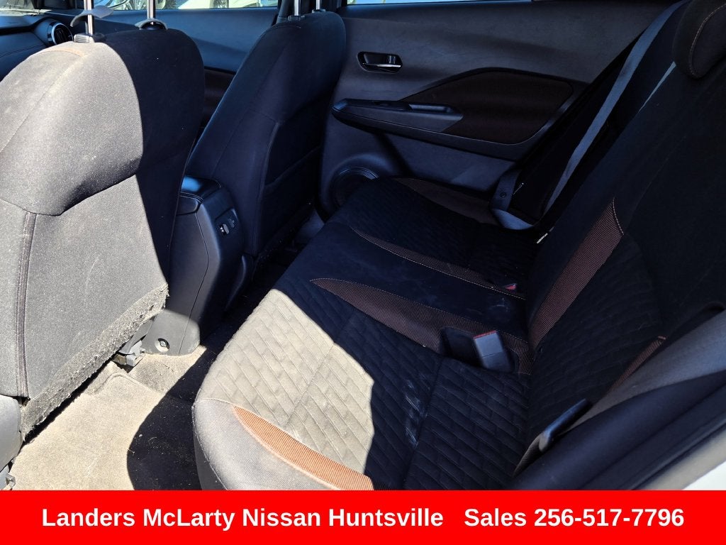 2022 Nissan Kicks SR