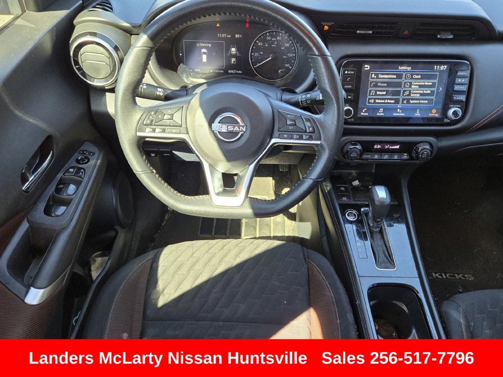 2022 Nissan Kicks SR