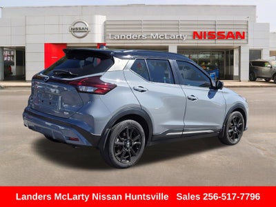 2022 Nissan Kicks SR