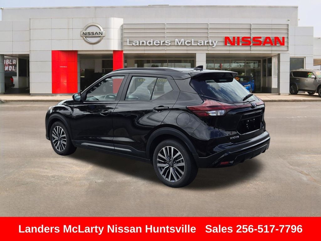 2024 Nissan Kicks SR
