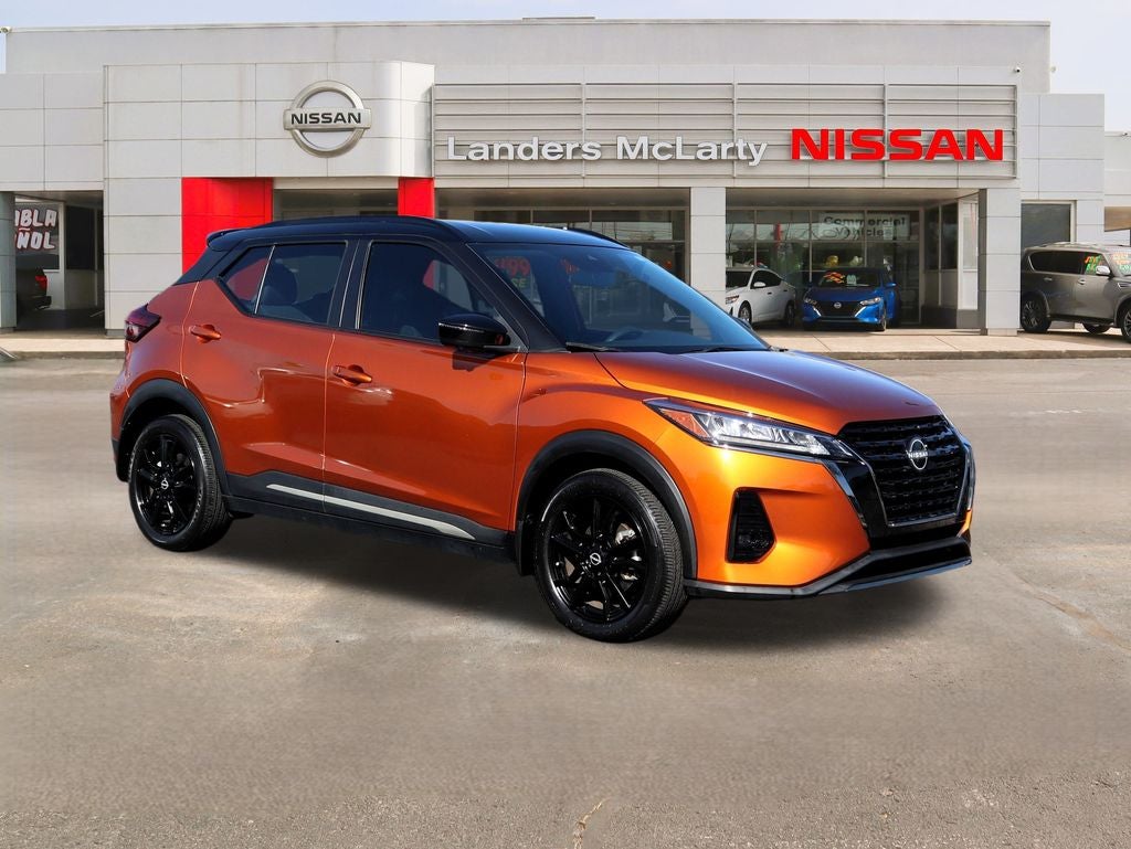 2023 Nissan Kicks SR