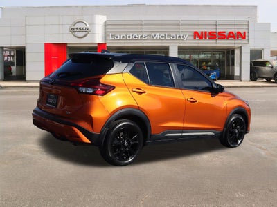 2023 Nissan Kicks SR