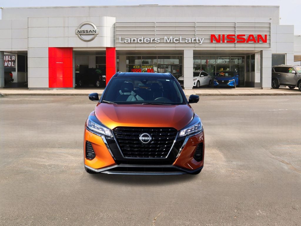 2023 Nissan Kicks SR