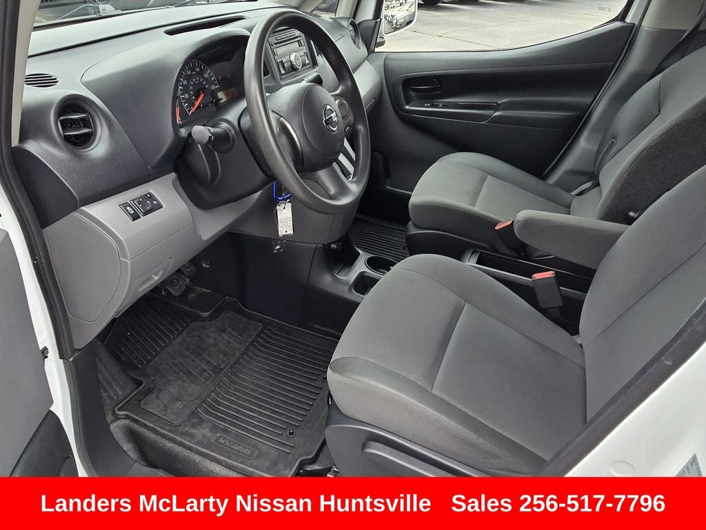 2017 Nissan NV200 SV