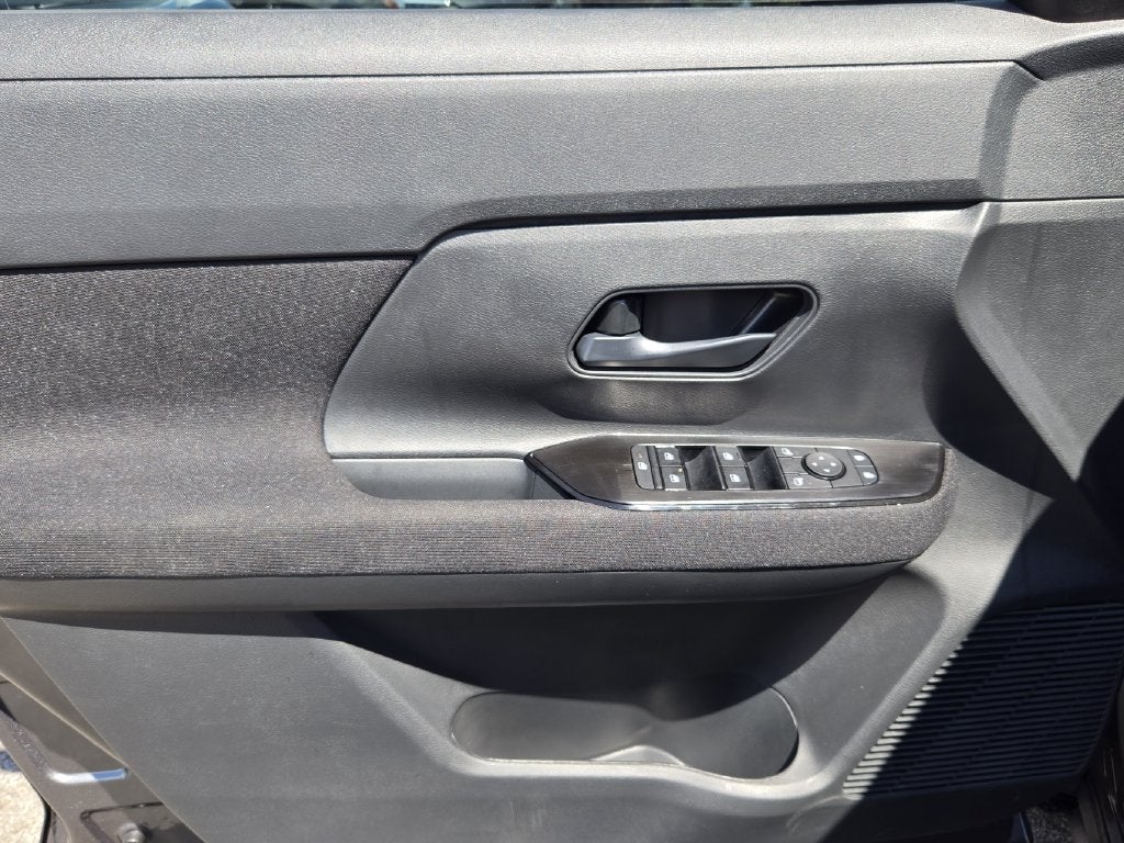 2027 Nissan Kicks S