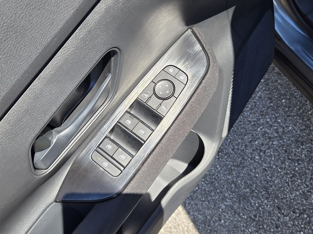 2027 Nissan Kicks S