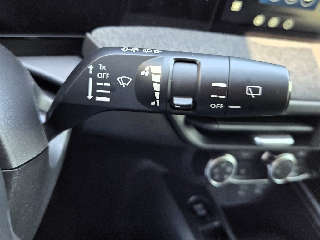 2027 Nissan Kicks S