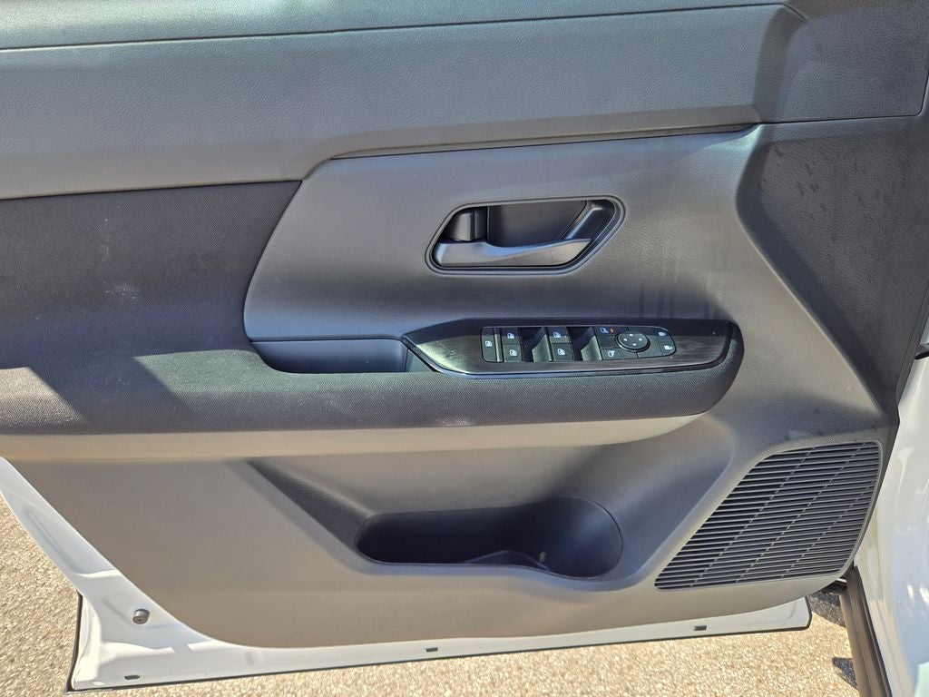 2027 Nissan Kicks S