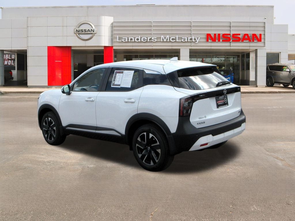 2025 Nissan Kicks SV