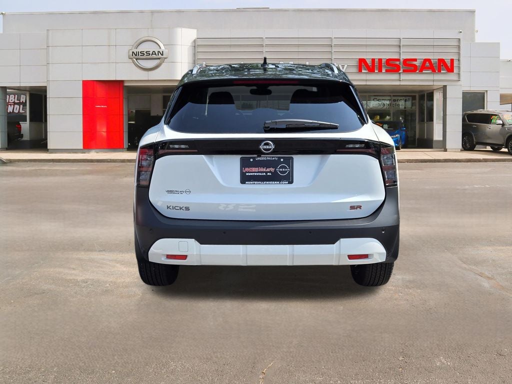 2026 Nissan Kicks SR