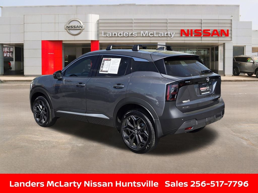 2025 Nissan Kicks SR