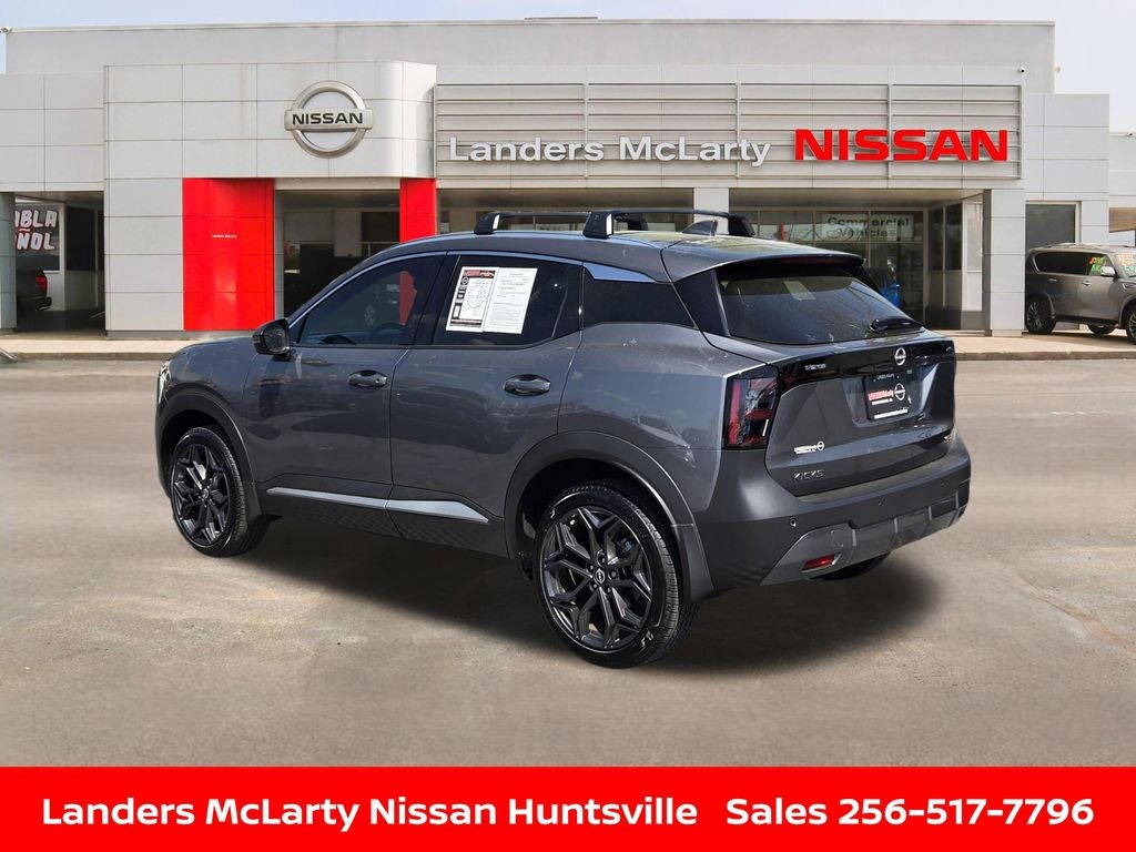 2025 Nissan Kicks SR