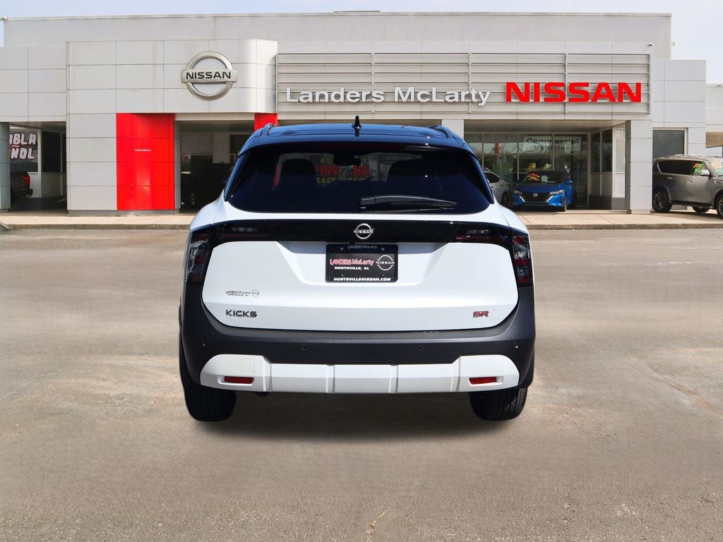 2026 Nissan Kicks SR