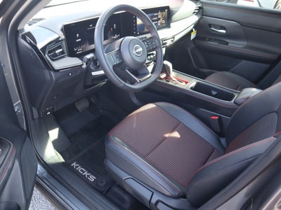 2025 Nissan Kicks SR