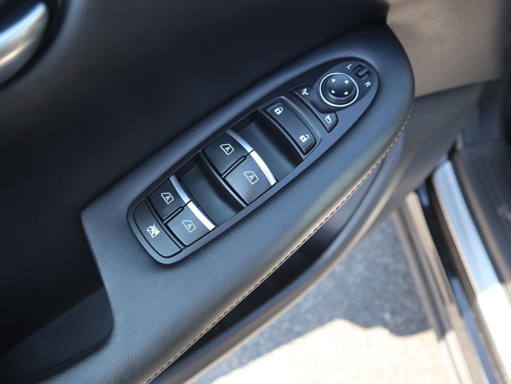 2025 INFINITI QX50 LUXE