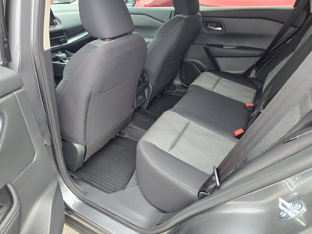 2027 Nissan Rogue SV