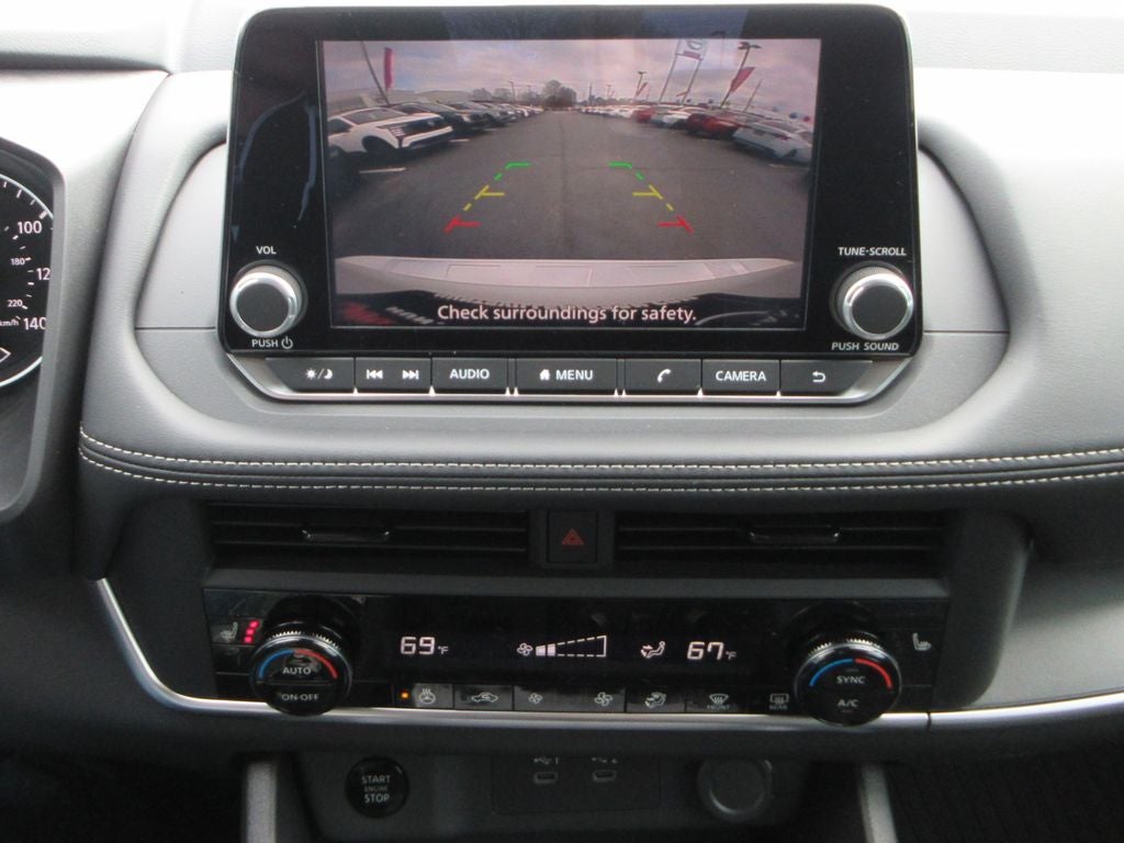 2026 Nissan Rogue SV