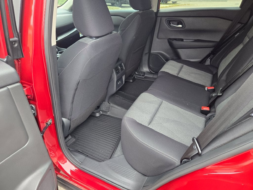 2027 Nissan Rogue SV