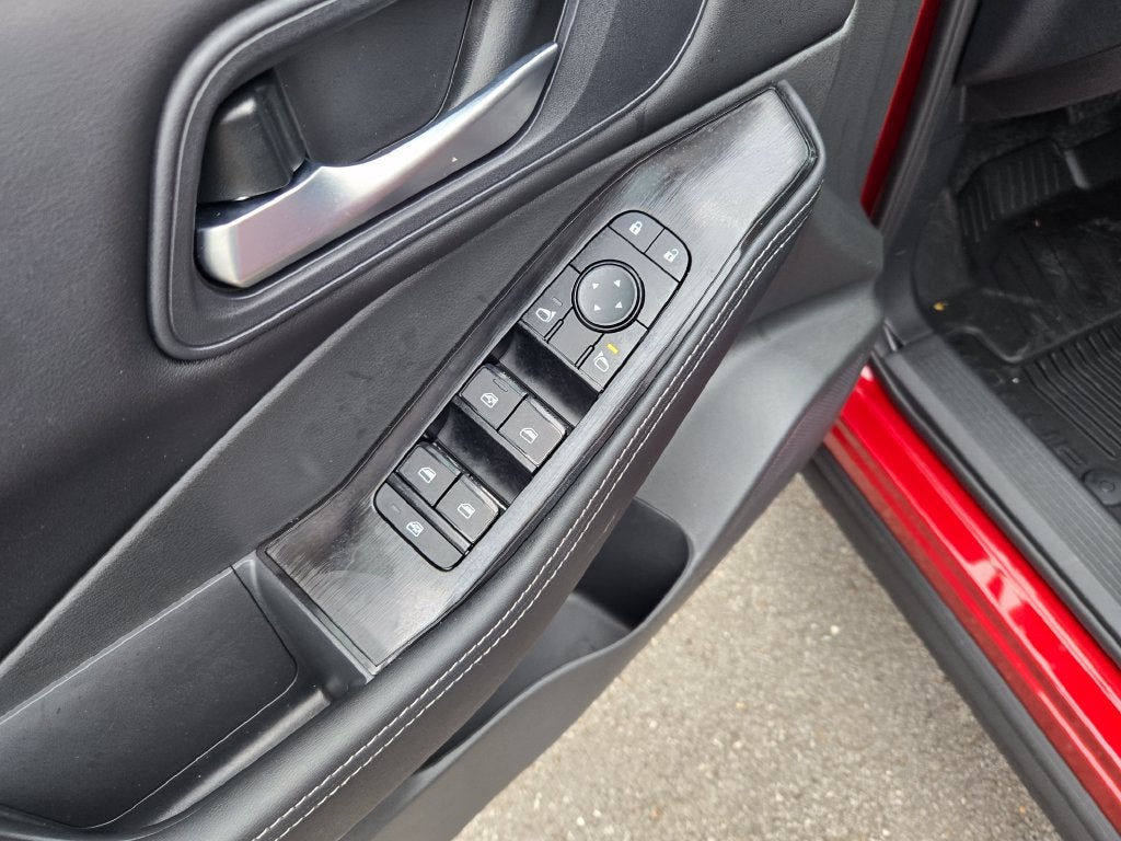 2027 Nissan Rogue SV