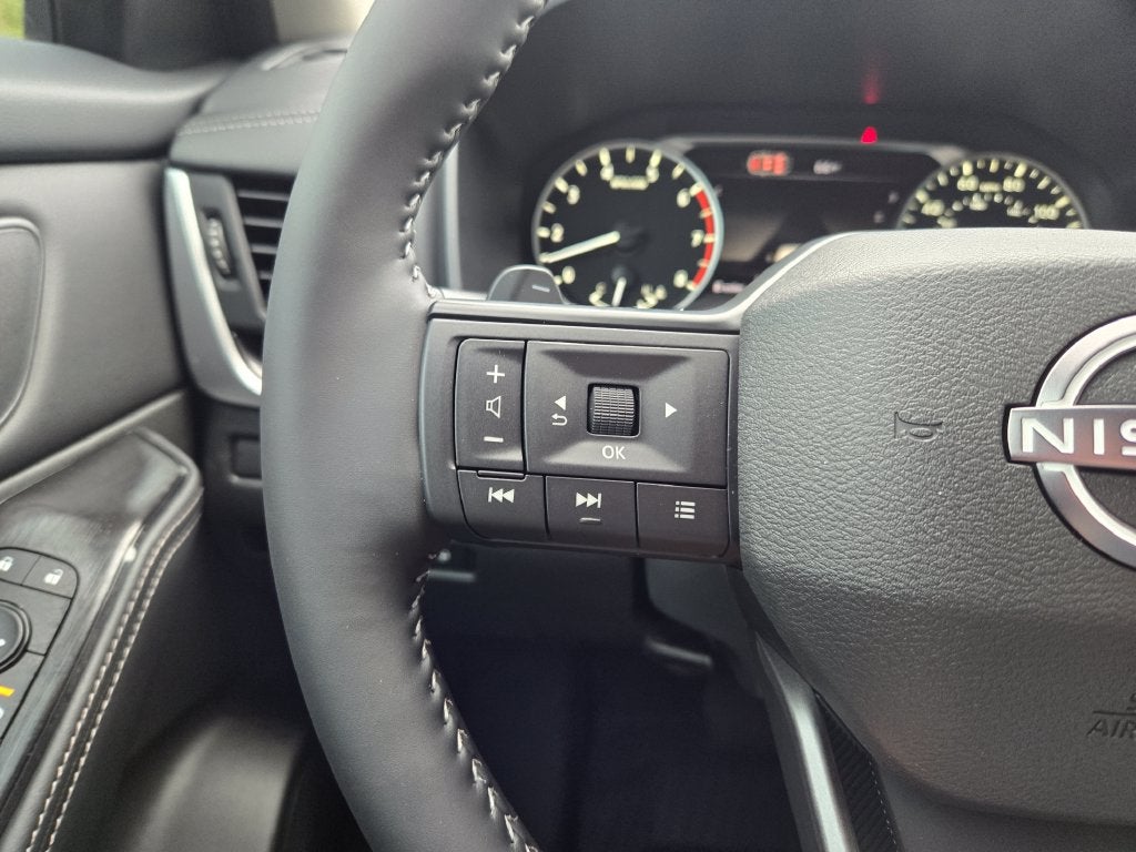 2027 Nissan Rogue SV